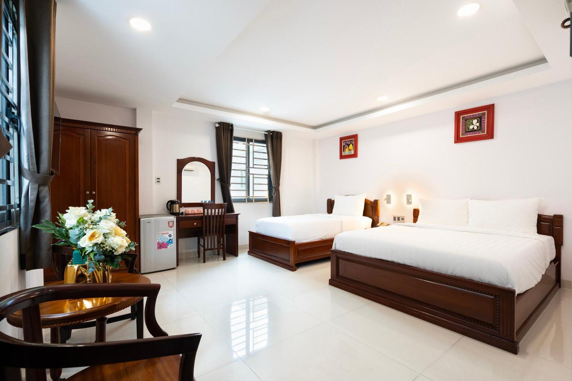 Hoang Luxury Hotel Dist 1 Ho Chi Minh Exterior photo