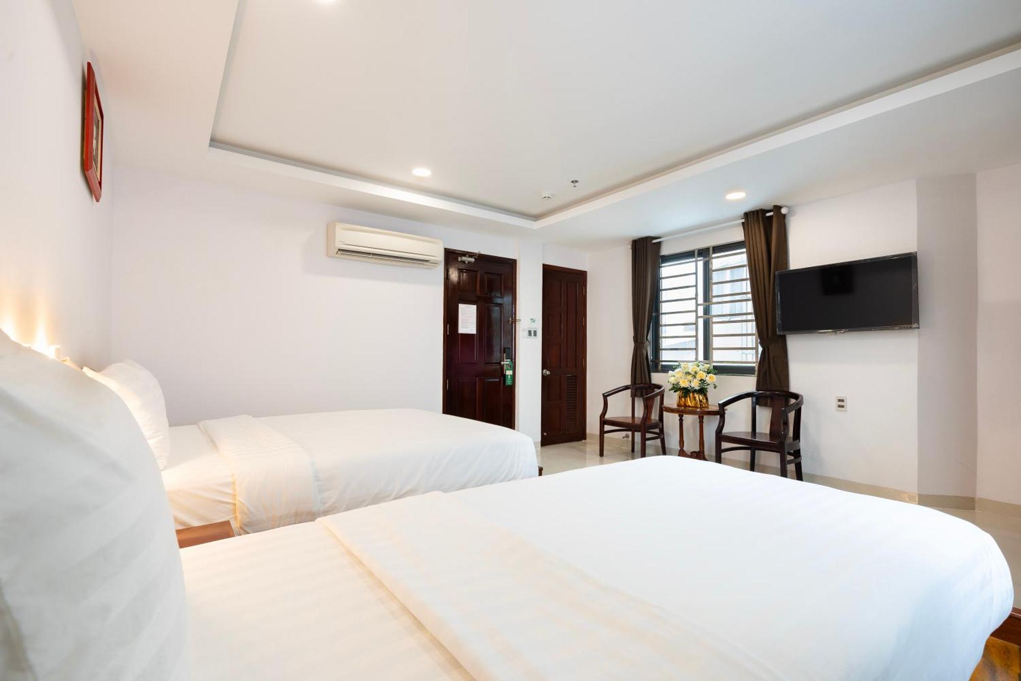 Hoang Luxury Hotel Dist 1 Ho Chi Minh Exterior photo