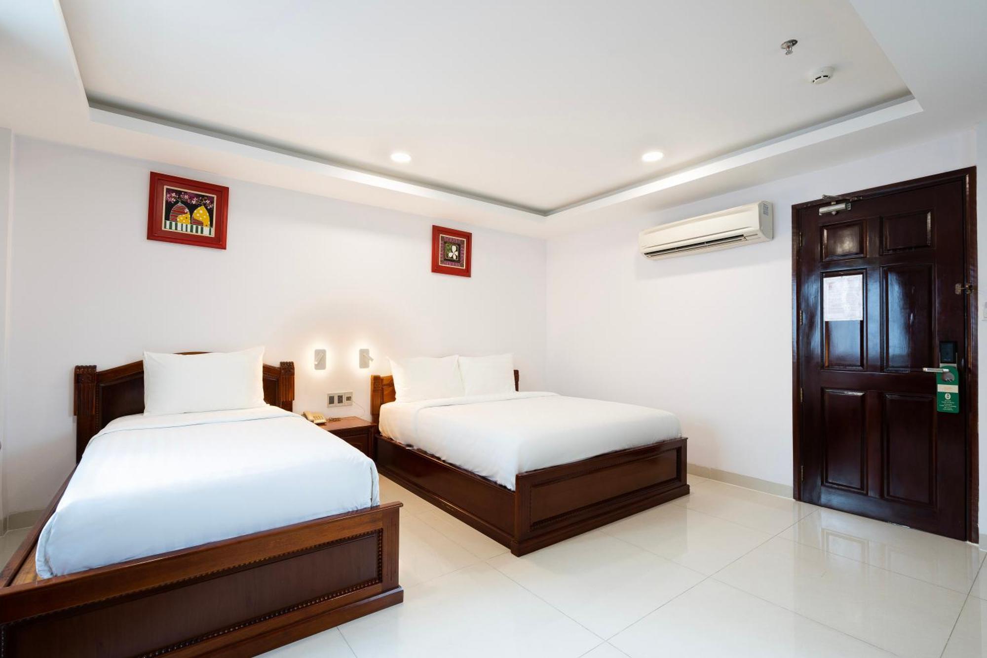 Hoang Luxury Hotel Dist 1 Ho Chi Minh Exterior photo